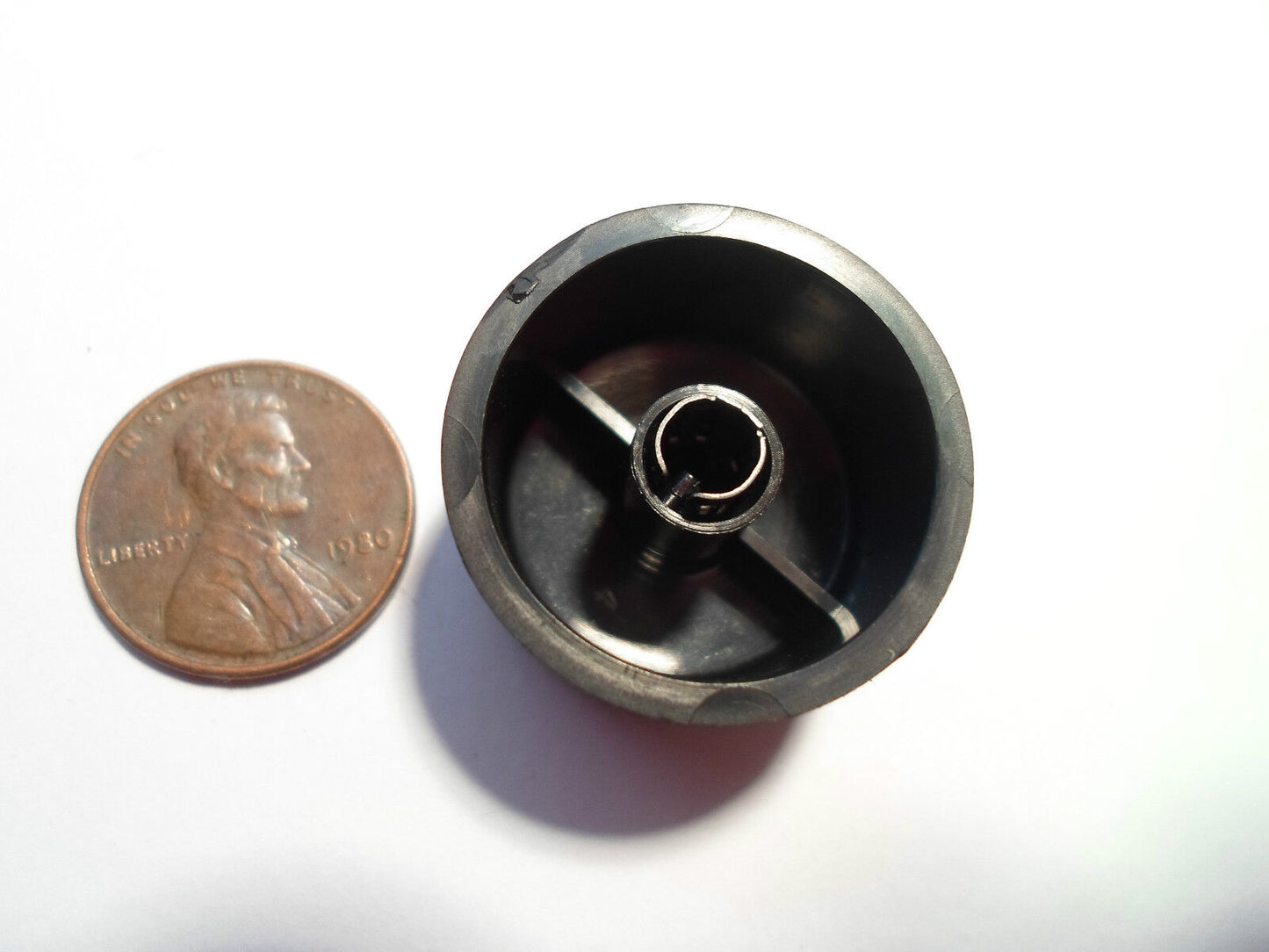 2006 SUZUKI VERONA RADIO STEREO TUNER KNOB  OEM FREE SHIPPING! - RarePartsFinder.Com