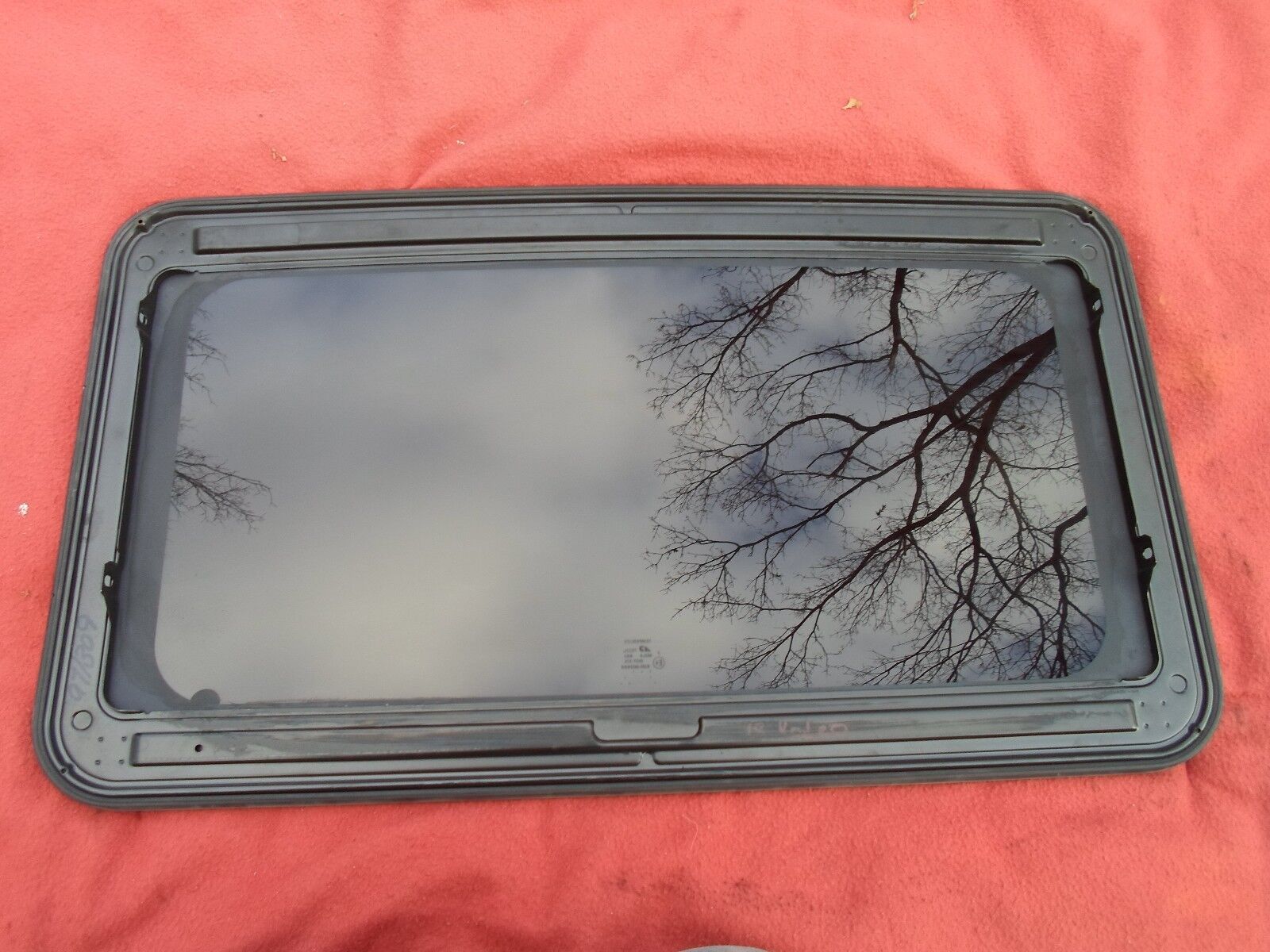 2002 ISUZU RODEO OEM SUNROOF GLASS  NO ACCIDENT! FREE SHIPPING! - RarePartsFinder.Com