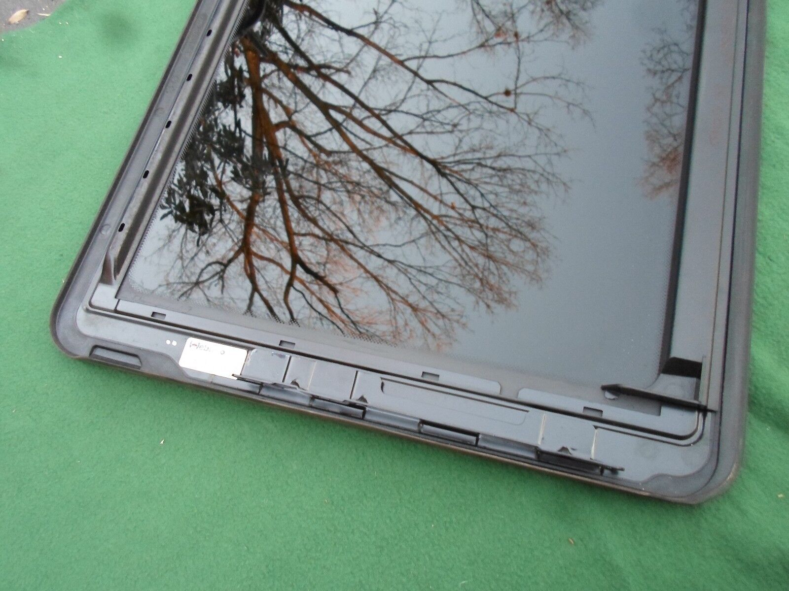 2005 MERCEDES BENZ S430 YEAR SPECIFIC SUNROOF GLASS PANEL OEM FREE SHIPPING! - RarePartsFinder.Com