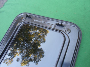 2006 MAZDA 3  OEM FACTORY YEAR SPECIFIC SUNROOF GLASS PANEL FREE SHIPPING!