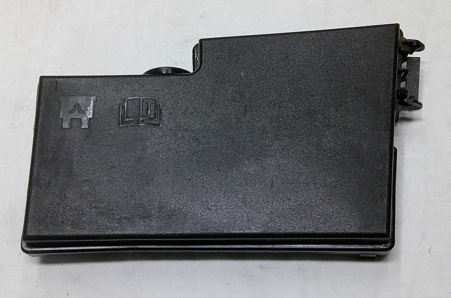13 - 19 Ford Escape 14 - 18 Focus Relay Fuse Box Lid Top Cover Trim   R1