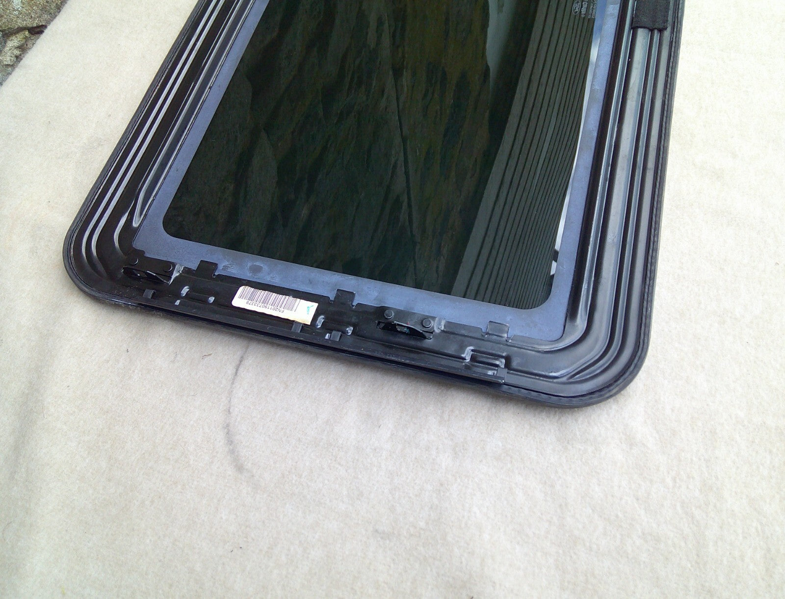 2006 - 2011 LINCOLN TOWN CAR OEM FACTORY SUNROOF GLASS FREE SHIPPING! - RarePartsFinder.Com