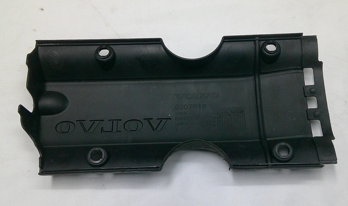 00 - 04 Volvo S40 V40 Engine Valve Cover 9207618 R2