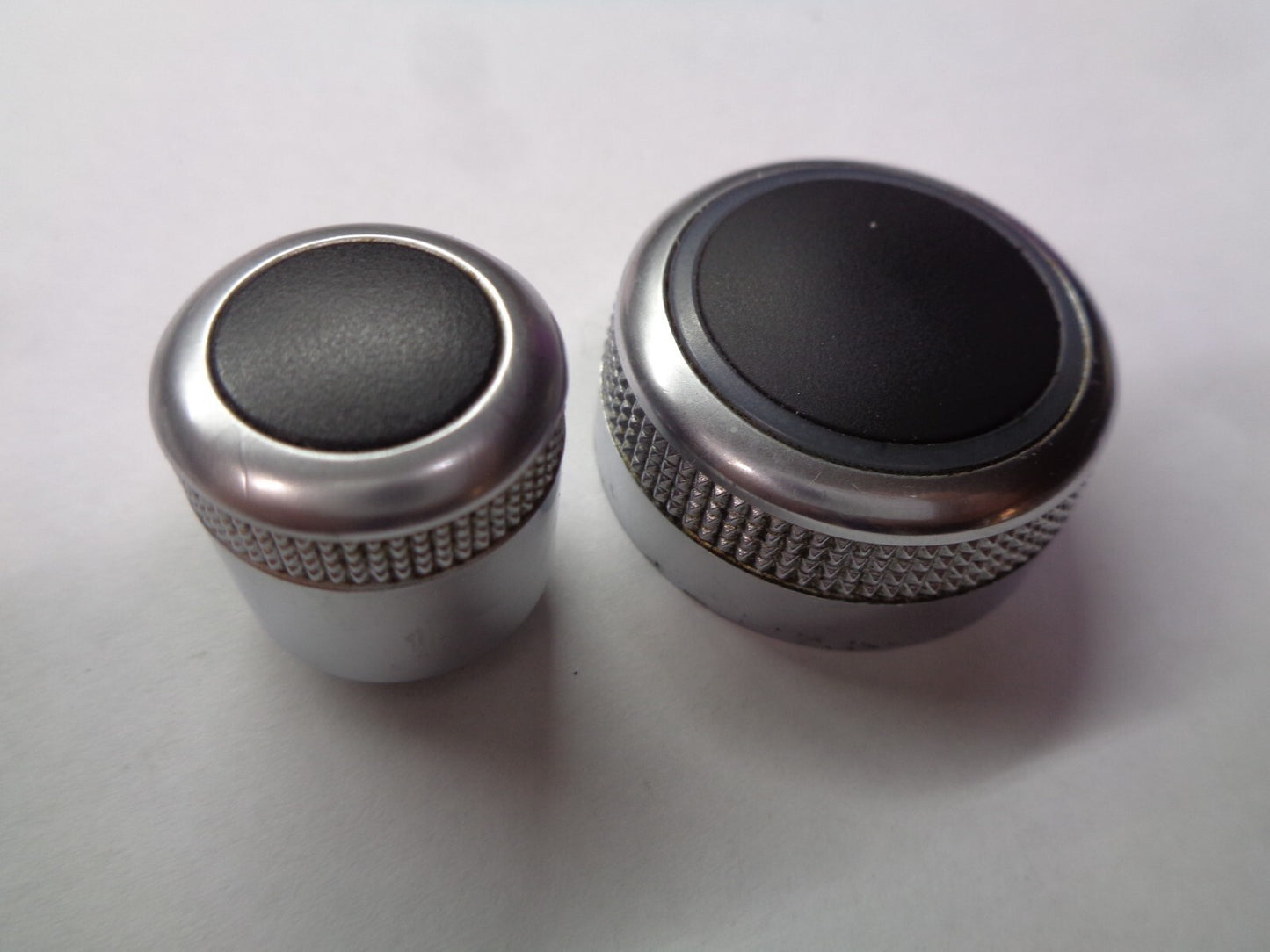 2008 AUDI  A6 RADIO STEREO TUNER CONTROL KNOB SET OEM FREE SHIPPING!