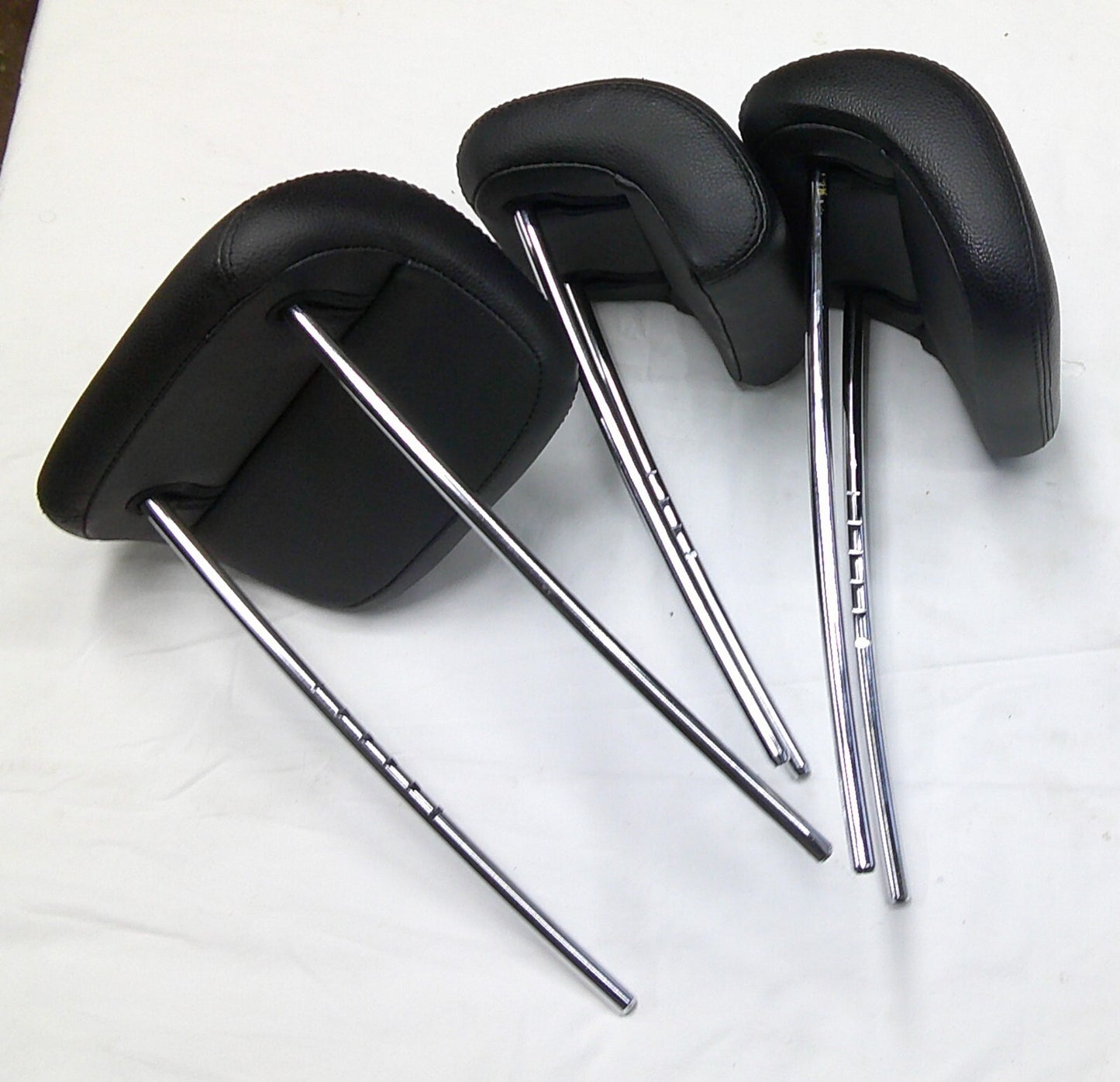 06 - 07 MERCEDES BENZ ML350 OEM BLACK LEATHER REAR HEADREST SET FREE SHIPPING!