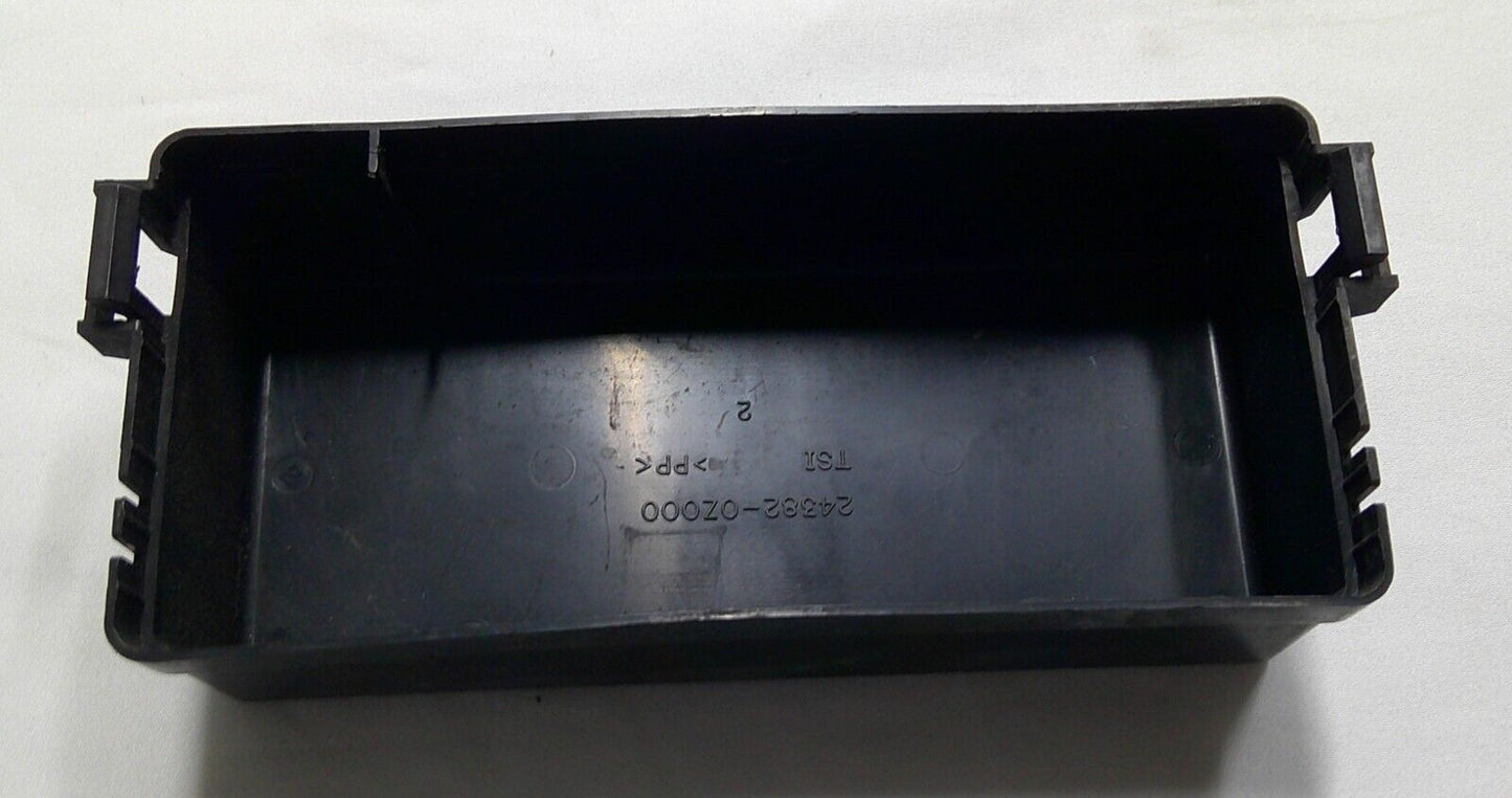 1998 - 2001 NISSAN ALTIMA FUSE RELAY COVER LID 24382-0Z000  B2 - RarePartsFinder.Com