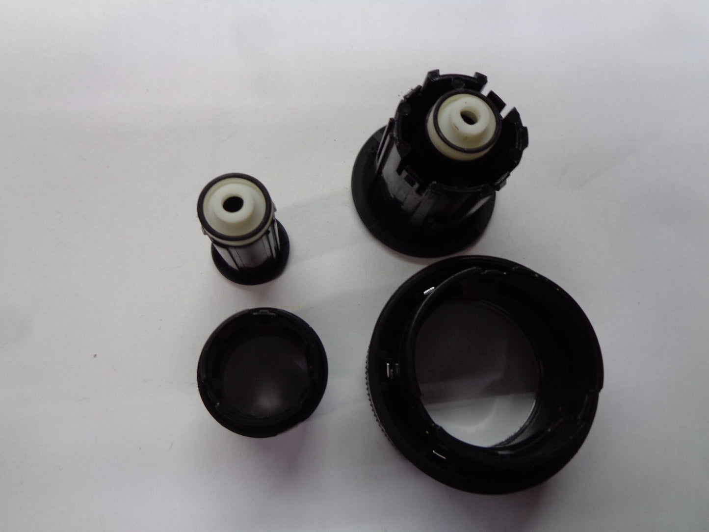 2010 CHEVY TRAVERSE  RADIO STEREO CONTROL KNOB SET OEM FREE SHIPPING!