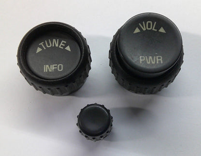 2006 GMC YUKON DENALI RADIO STEREO CONTROL KNOB  SET OEM - RarePartsFinder.Com