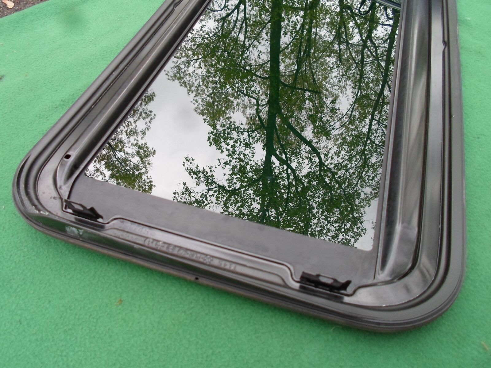 2010 - 2018 MAZDA 3 OEM FACTORY SUNROOF GLASS PANEL NO ACCIDENT FREE SHIPPING!