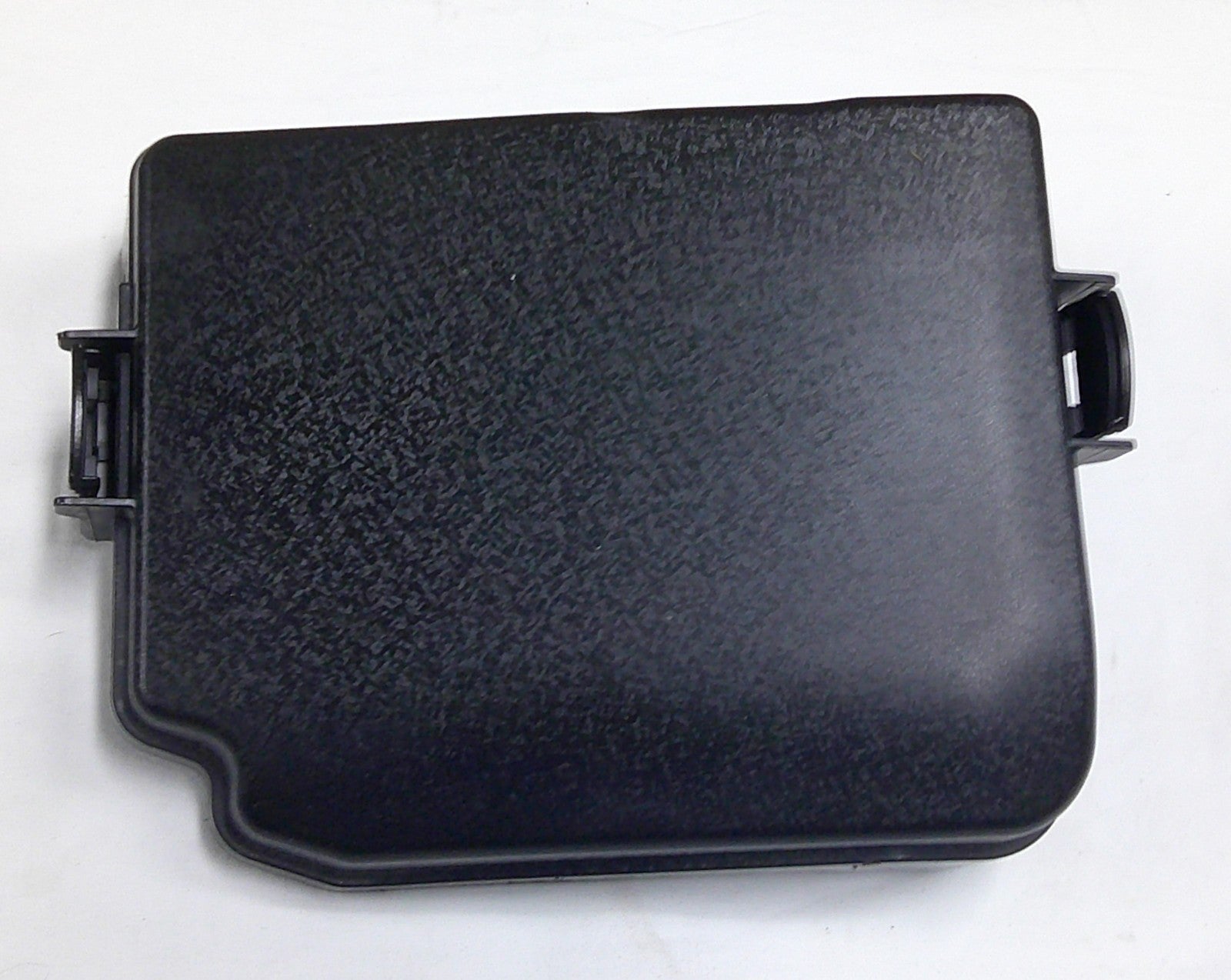 2017 - 2018 KIA FORTE FRONT ENGINE FUSE BOX RELAY LID COVER 91950-A7760   B12