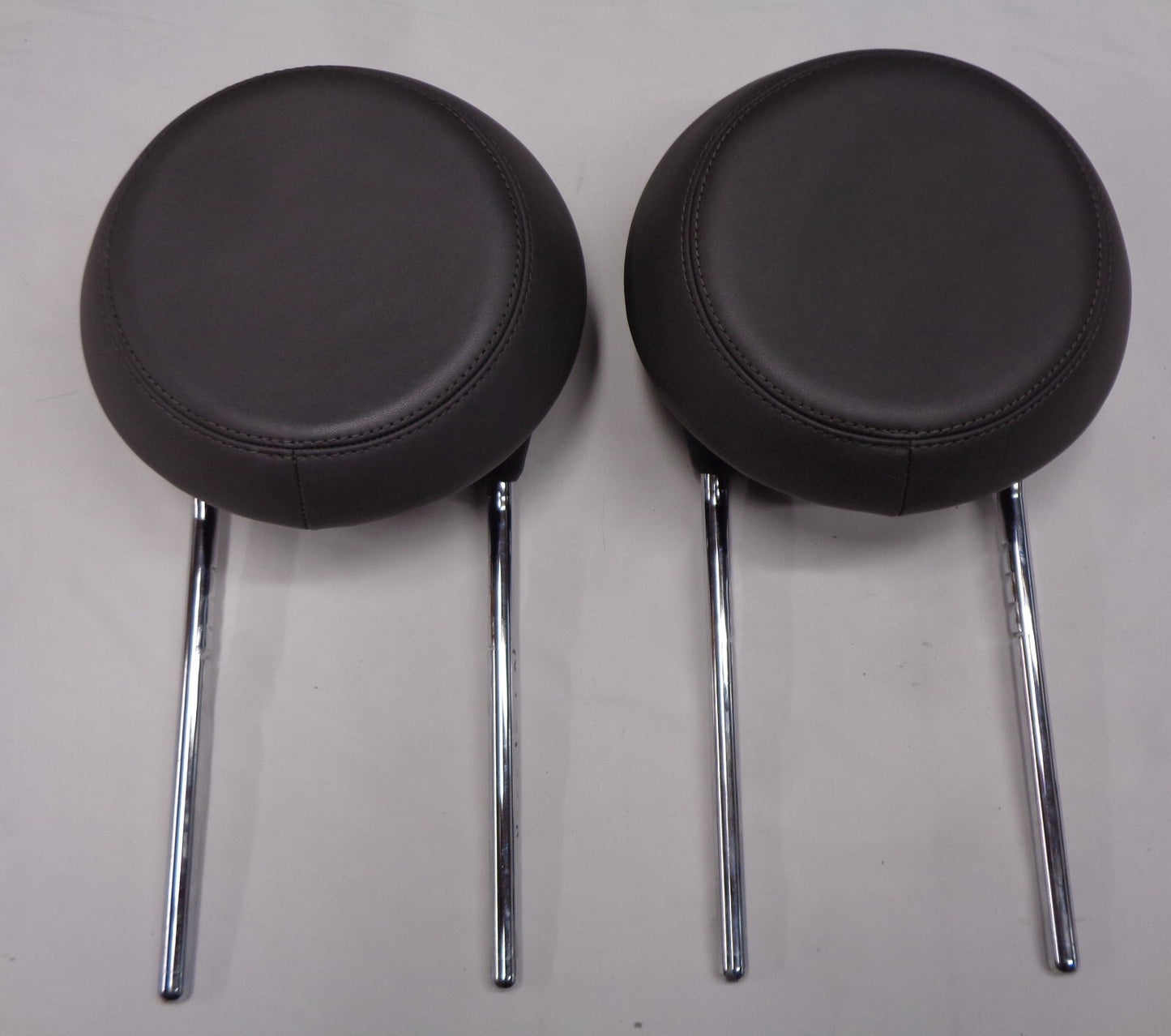 12 - 19 FIAT 500 FRONT SEAT HEADREST HEAD REST SET GRAY OEM FREE SHIPPING!