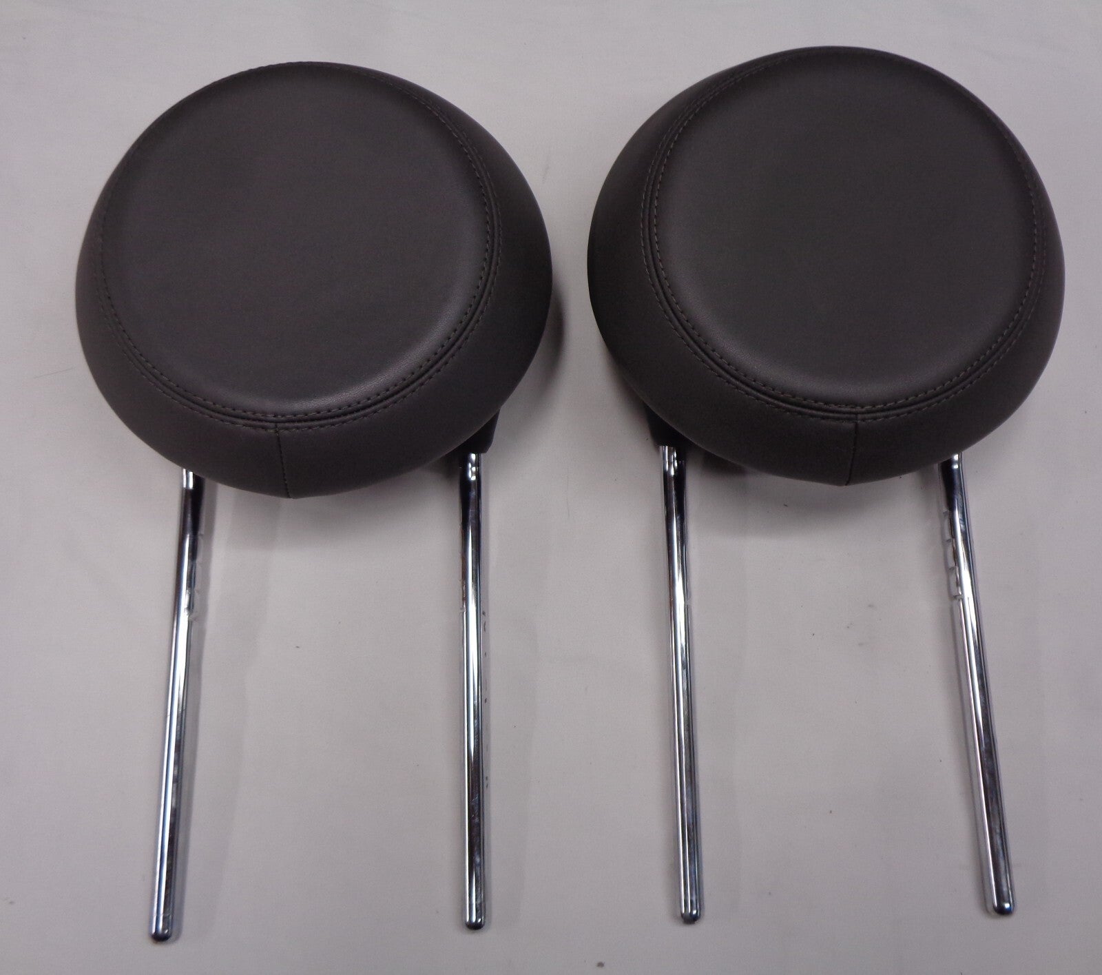12 - 19 FIAT 500 FRONT SEAT HEADREST HEAD REST SET GRAY OEM FREE SHIPPING!