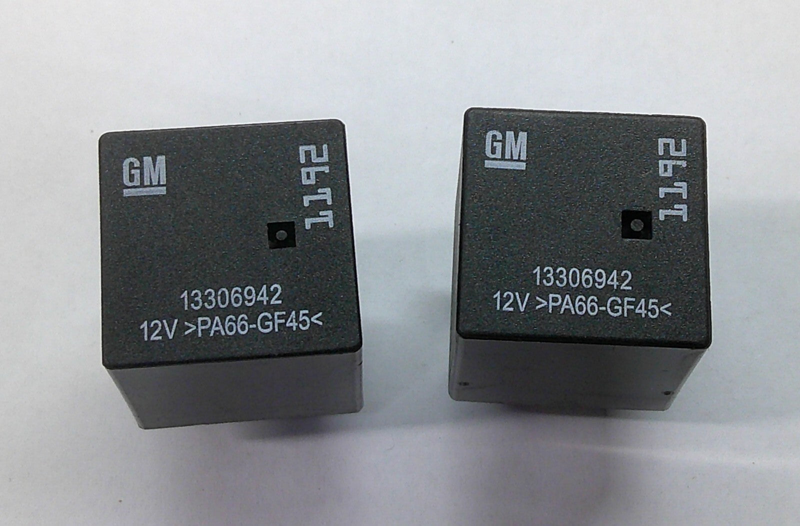GM OEM 13306942  1192 RELAY SET  1 WARRANTY TESTED GM11