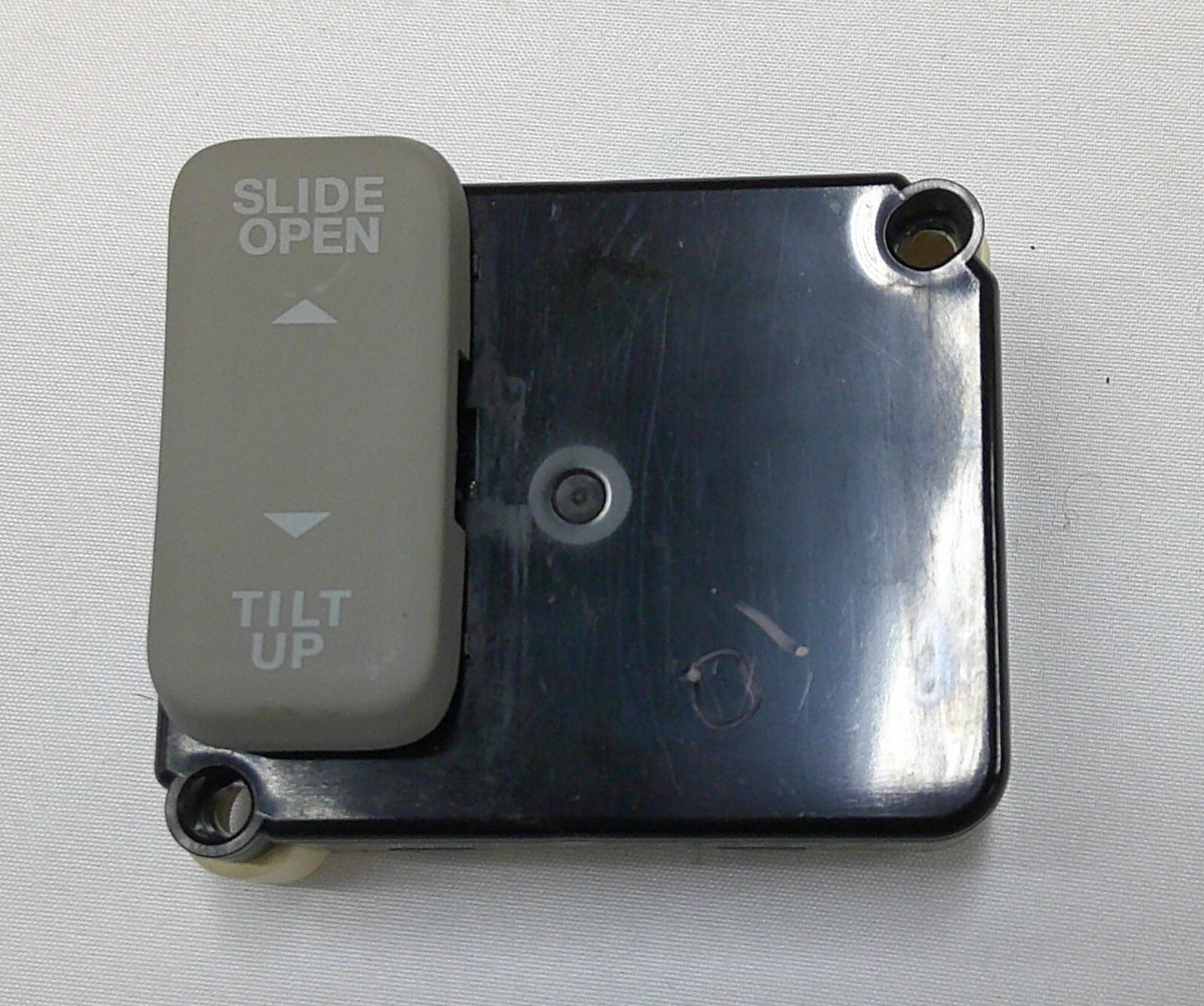 1997 - 2001 TOYOTA CAMRY SUNROOF SWITCH OEM TESTED FREE SHIPPING!  A17