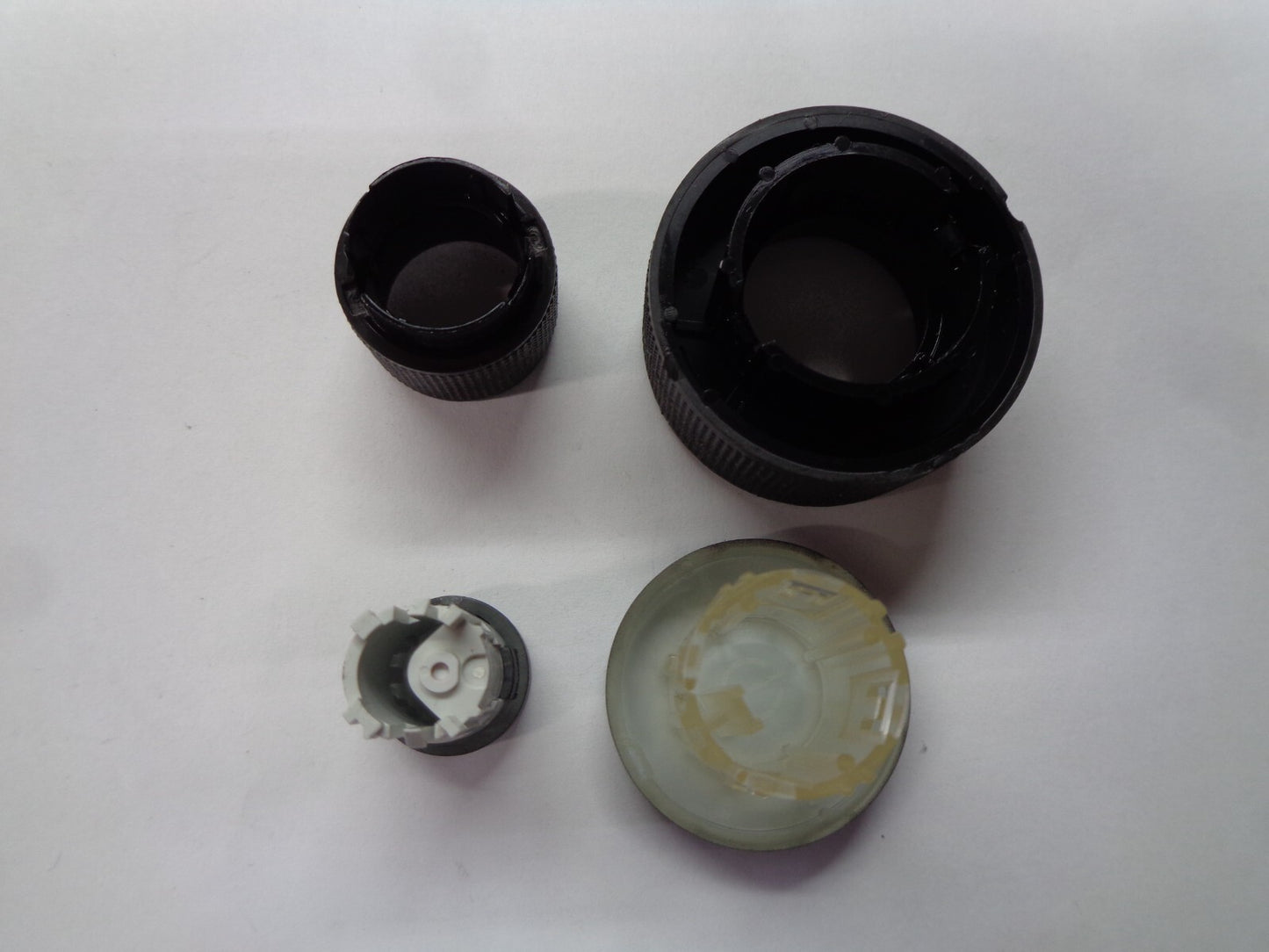 2006 - 2014 CHEVY IMPALA  RADIO STEREO CONTROL KNOB SET OEM 20914861, 20756285, 20756286, 20955156