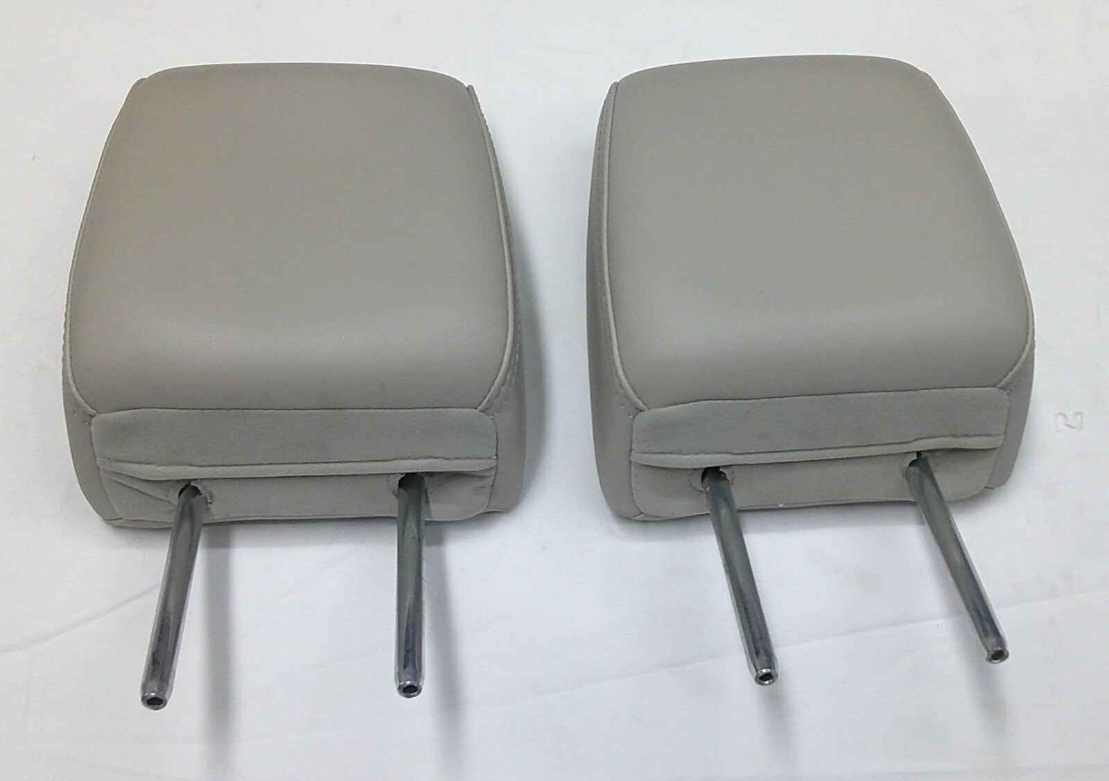 10 - 19 LINCOLN MKT REAR HEADREST HEAD REST SET LEATHER OEM FREE SHIPPING! - RarePartsFinder.Com