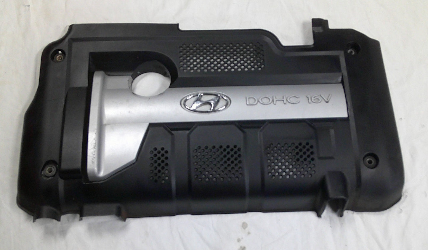 04 - 06 HYUNDAI ELANTRA 03 - 08 TIBURON OEM ENGINE COVER  29240-23650 EC2