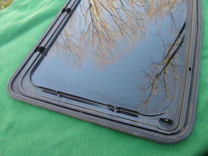 2005 PONTIAC SUNFIRE OEM  YEAR SPECIFIC SUNROOF GLASS PANEL OEM FREE SHIPPING!