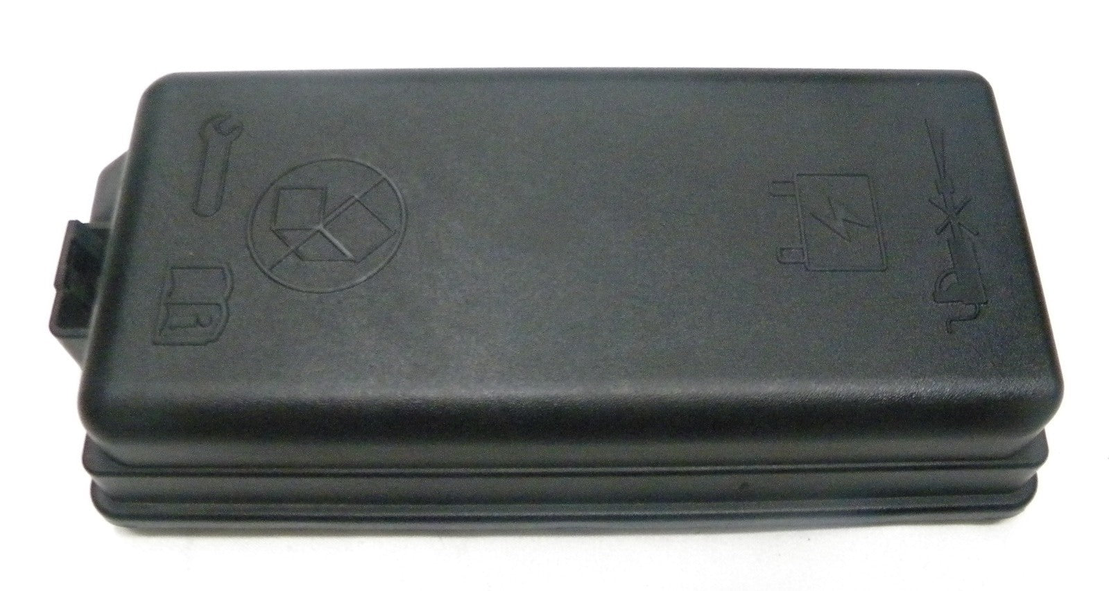 2013 Chevy Spark Engine Fuse Relay Box Cover Lid Cap Only OEM 95135211 R3