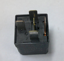 GM OEM 13500119   6048 RELAY   1 WARRANTY TESTED GM1