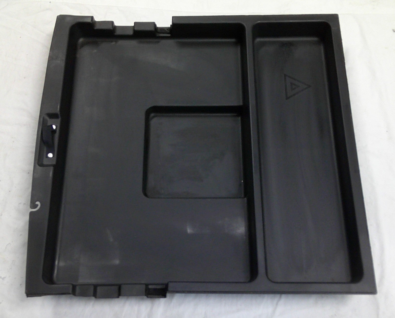 2003 - 2006 Mitsubishi Outlander Trunk Cargo Box OEM MR456046 M7