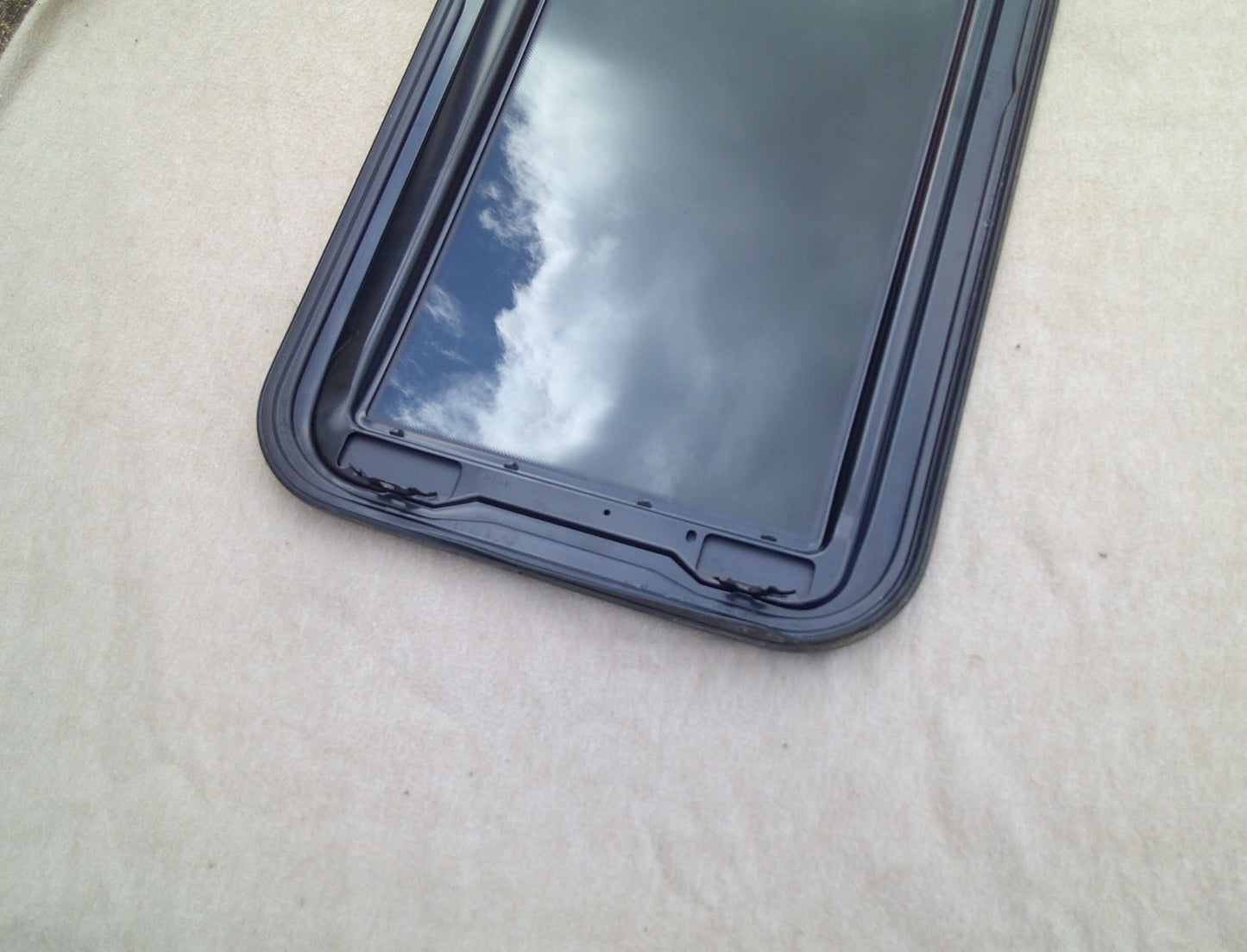 2014 - 2020 INFINITI Q50 SUNROOF GLASS OEM 91210-4GA1A  912104GA1A