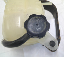 07 - 10 Saturn Sky 06 - 09 Solstice Radiator Expansion Tank 10368831 B10
