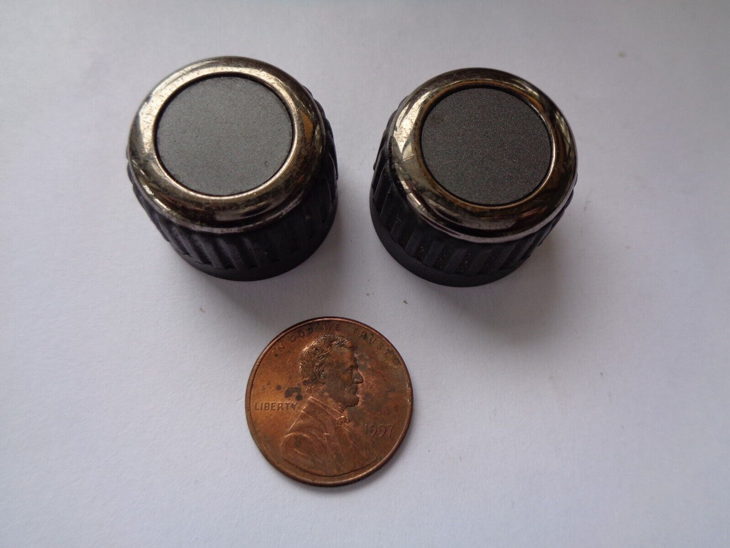 2004 2005 ACURA MDX STEREO TUNER RADIO CONTROL KNOB SET OEM FREE SHIPPING - RarePartsFinder.Com