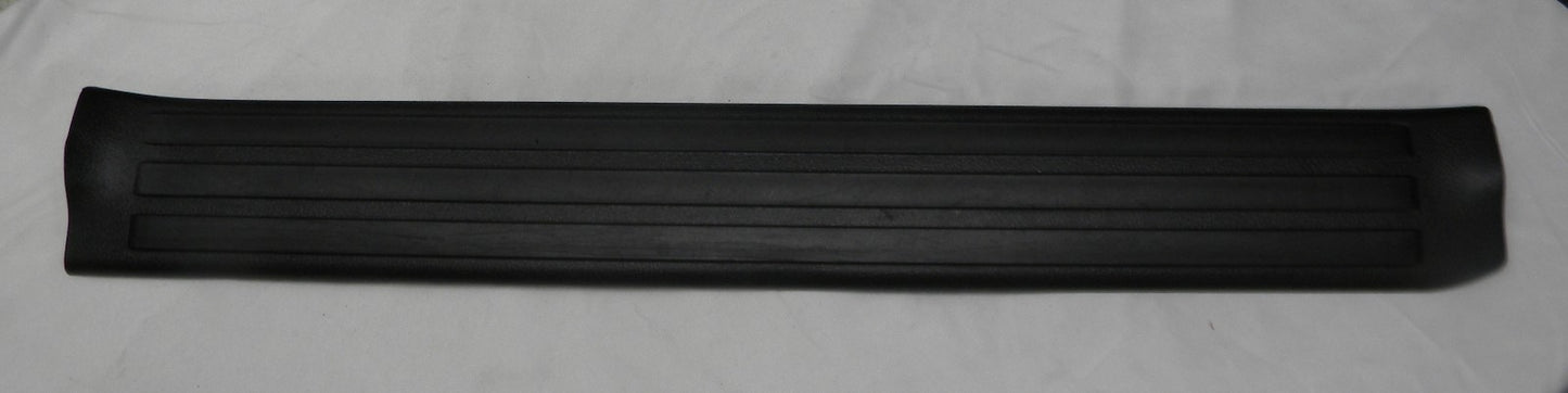 2007 - 2021 Toyota Tundra Crew Cab Right Rear Door Sill Plate 67917-0C030-C0 R3