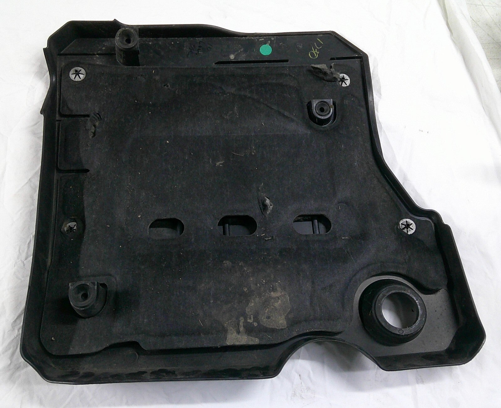 BUICK ALLURE LACROSSE ENGINE INTAKE MANIFOLD COVER OEM 12649788  A1