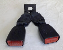 2001 - 2005 DODGE NEON BACK SEAT 2ND ROW BELT BUCKLE SET FREE SHIPPING B4