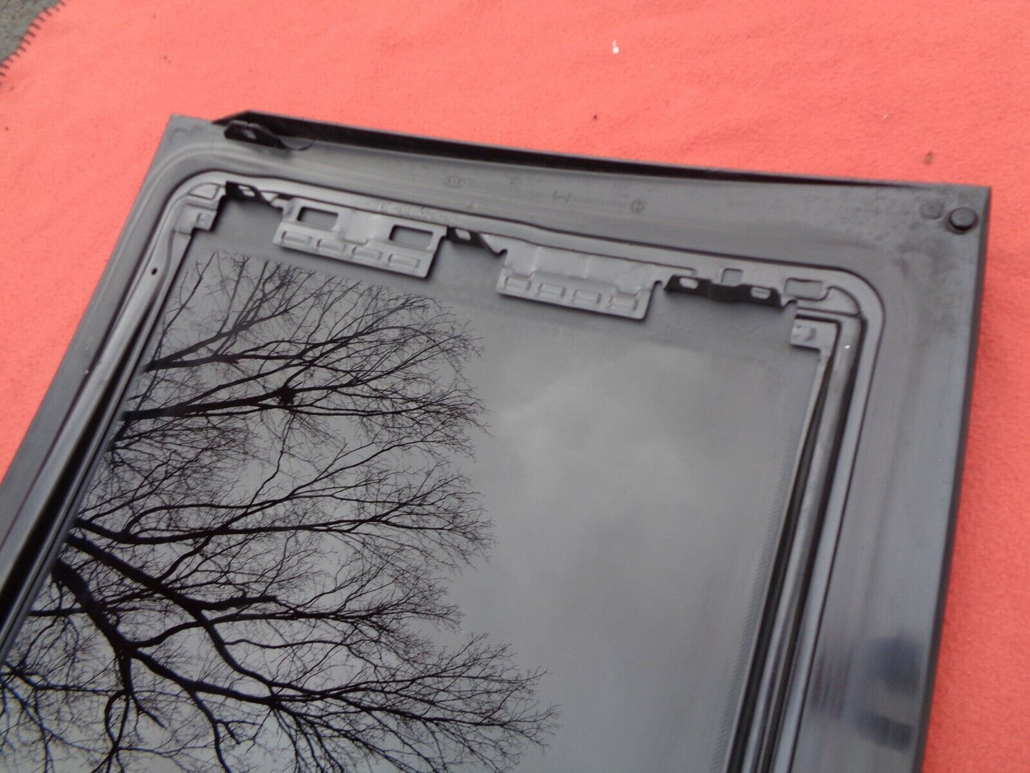 PICKUP ONLY 2011 - 2016 KIA OPTIMA FRONT 81630-2T000 OEM FACTORY SUNROOF GLASS - RarePartsFinder.Com