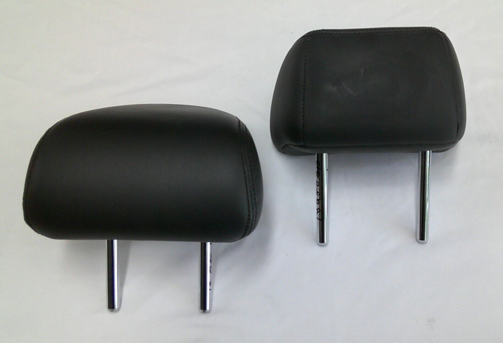 16 - 22 INFINITI Q50 REAR HEADREST HEAD REST SET BLACK CLEAN OEM FREE SHIPPING! - RarePartsFinder.Com