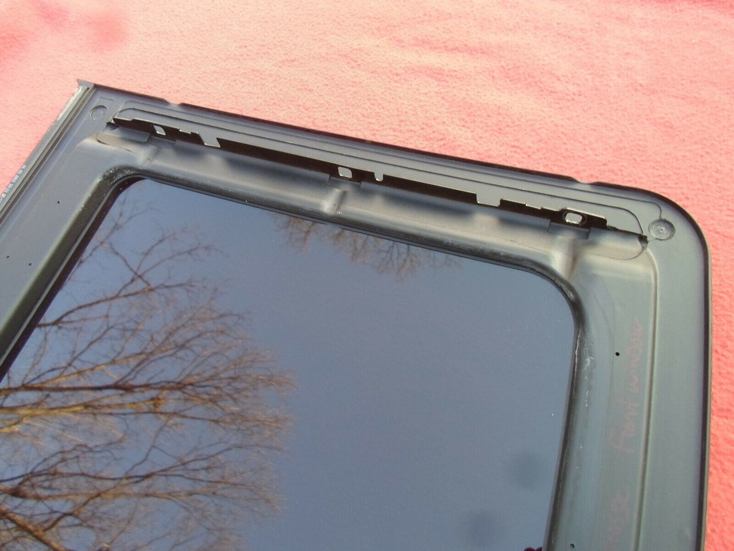 2014 - 2020 CHEVY IMPALA PANAROMIC FRONT SUNROOF GLASS PANEL OEM FREE SHIPPING - RarePartsFinder.Com