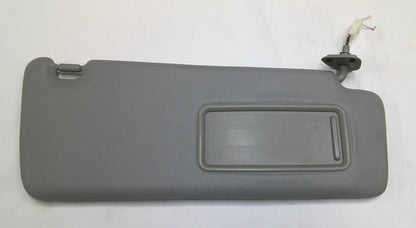 2004 - 2007 TOYOTA HIGHLANDER OEM GRAY PASSENGER SUN VISOR TESTED B10