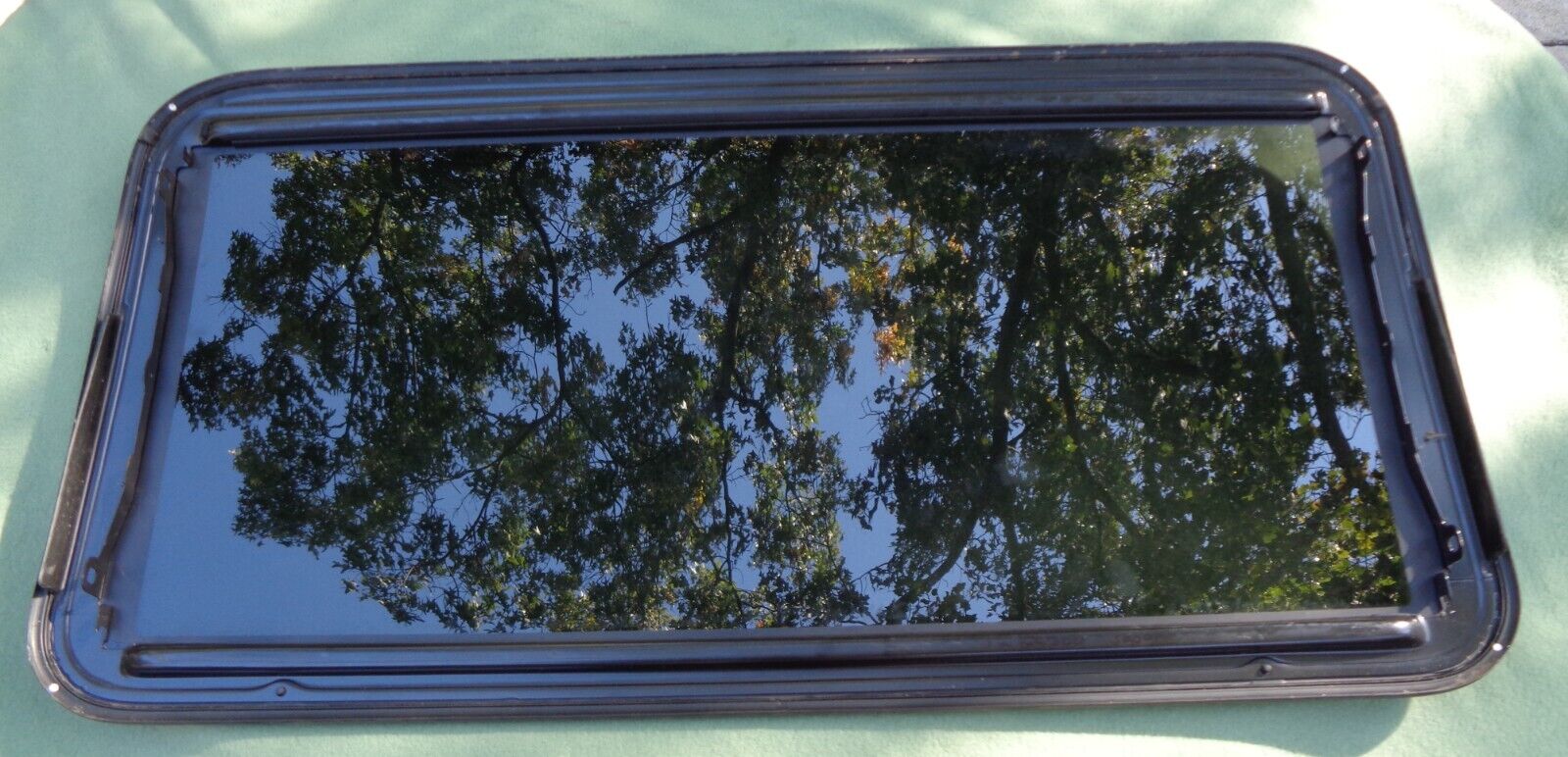 2003 LEXUS ES300 YEAR SPECIFIC OEM SUNROOF GLASS PANEL NO ACCIDENT!  FREE SHIP