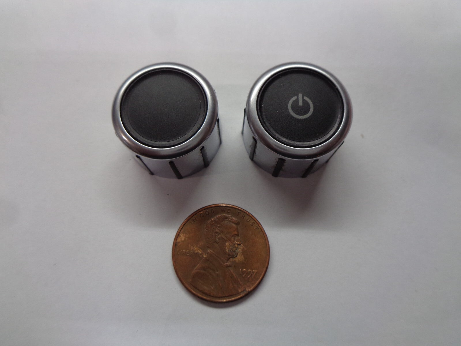 2012 - 2014 VOLKSWAGON PASSAT RADIO STEREO TUNER CONTROL KNOB SET OEM 1K0035180AC