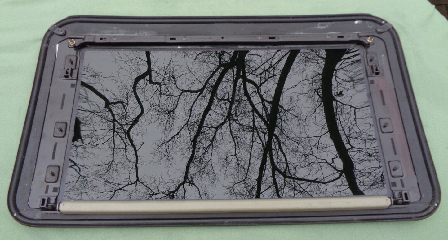 1997 - 2000 TOYOTA RAV4 OEM FACTORY SUNROOF GLASS PANEL FREE SHIPPING! - RarePartsFinder.Com