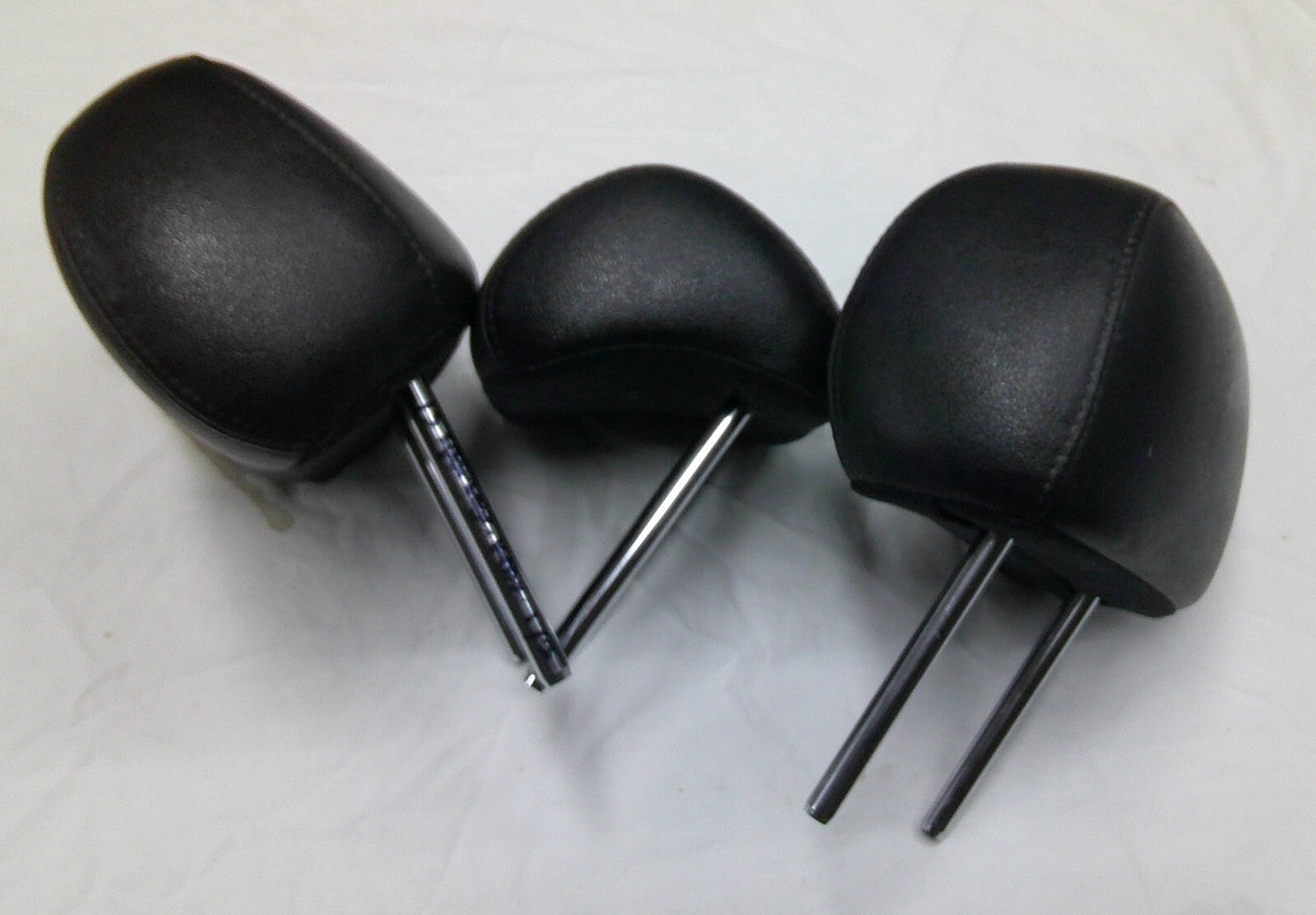 11 - 13 KIA SPORTAGE REAR HEADREST HEAD REST SET BLACK LEATHER OEM FREE SHIP - RarePartsFinder.Com