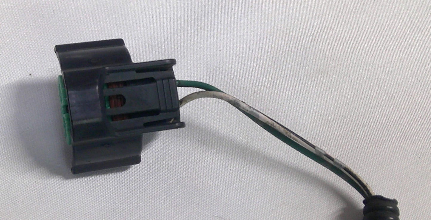 OEM 2006 - 2008 Lexus 400H Fog Light Wire Harness Socket 81211-48030  A3