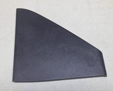 2005 GMC Sierra Interior Left Relay Cover 15112667 B3