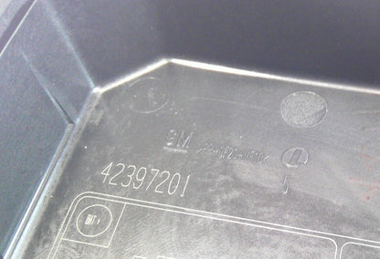 2017 Buick Encore Chevy Trax Under Hood Fuse Relay Box Cover Lid 42397194   B7 - RarePartsFinder.Com