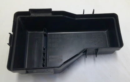 01 - 04 Toyota Rav4 Engine Compartment Fuse Relay Cover OEM 82672-42090 R2