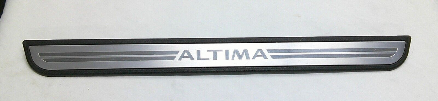 2009 NISSAN ALTIMA OEM PASSENGER FRONT DOOR SILL COVER TRIM FREE SHIPPING B2