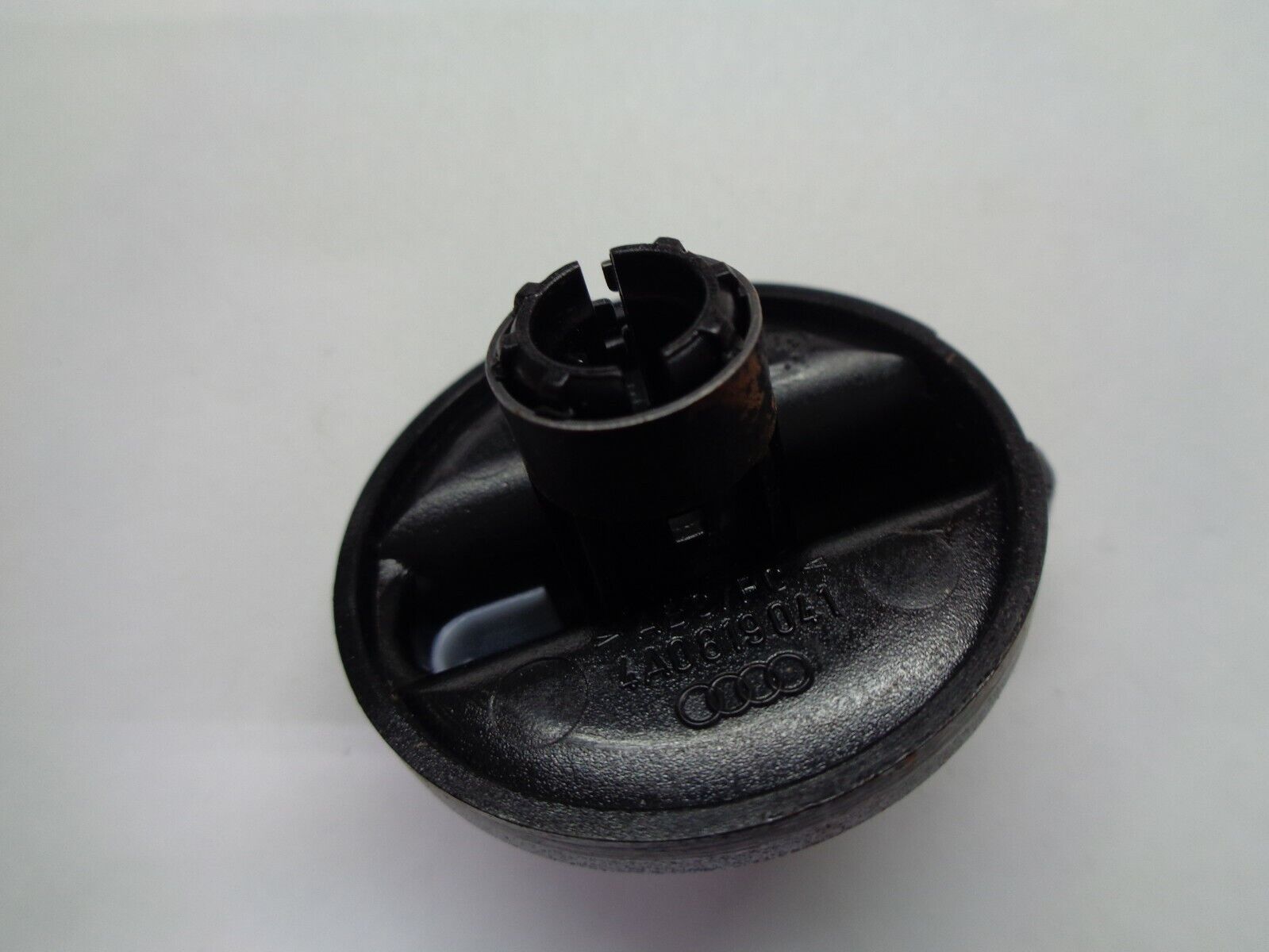 1990 - 1995 AUDI 90 CLIMATE CONTROL FAN A/C HEATER KNOB OEM FREE SHIPPING - RarePartsFinder.Com