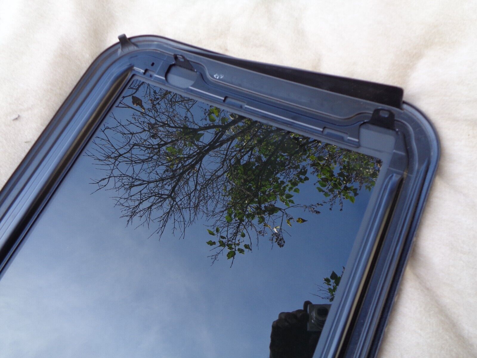 2012 - 2019 TOYOTA PRIUS C OEM FACTORY SUNROOF GLASS NO ACCIDENT FREE SHIPPING! - RarePartsFinder.Com