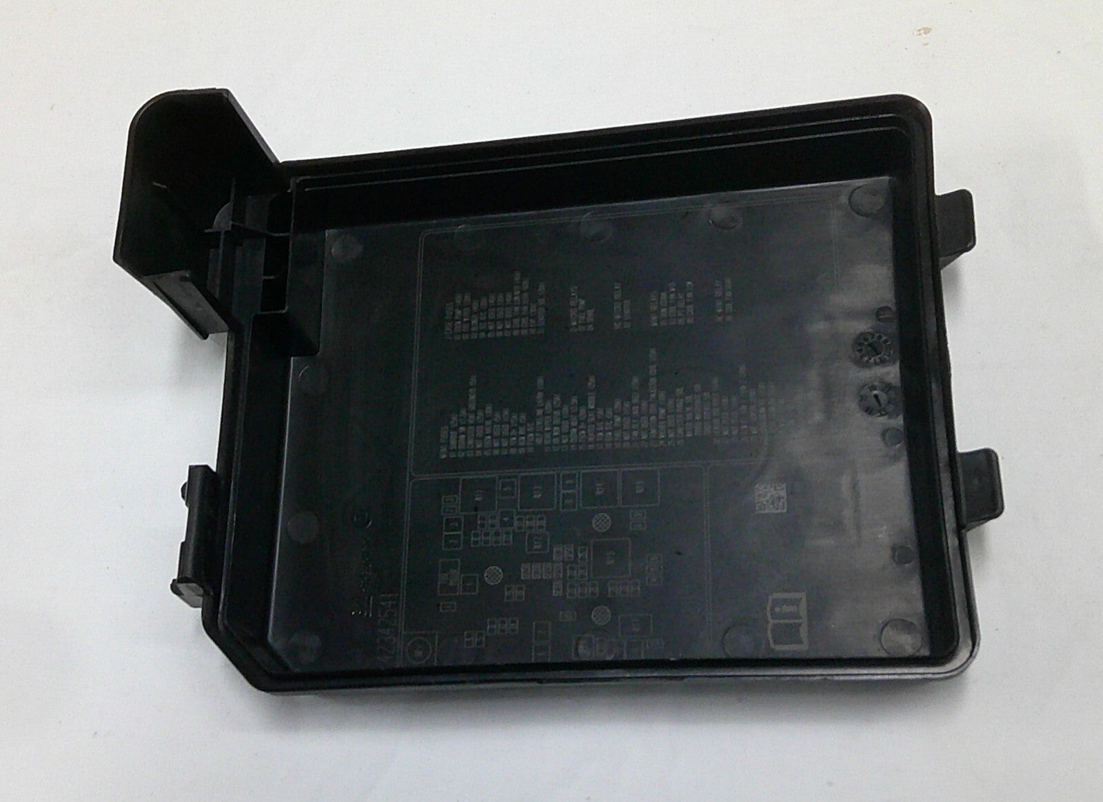 2015 - 2016 Chevy Trax Engine Compartment Fuse Relay Cover Lid 42342541 B10 - RarePartsFinder.Com