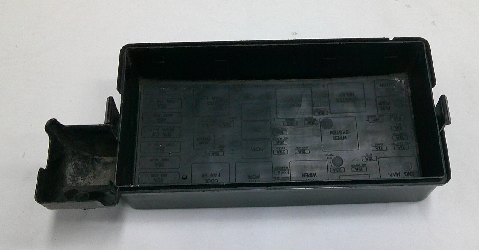 05 - 06 CHEVY EQUINOX  06 PONTIAC TORRENT FUSE RELAY COVER LID 15250620 B10 - RarePartsFinder.Com