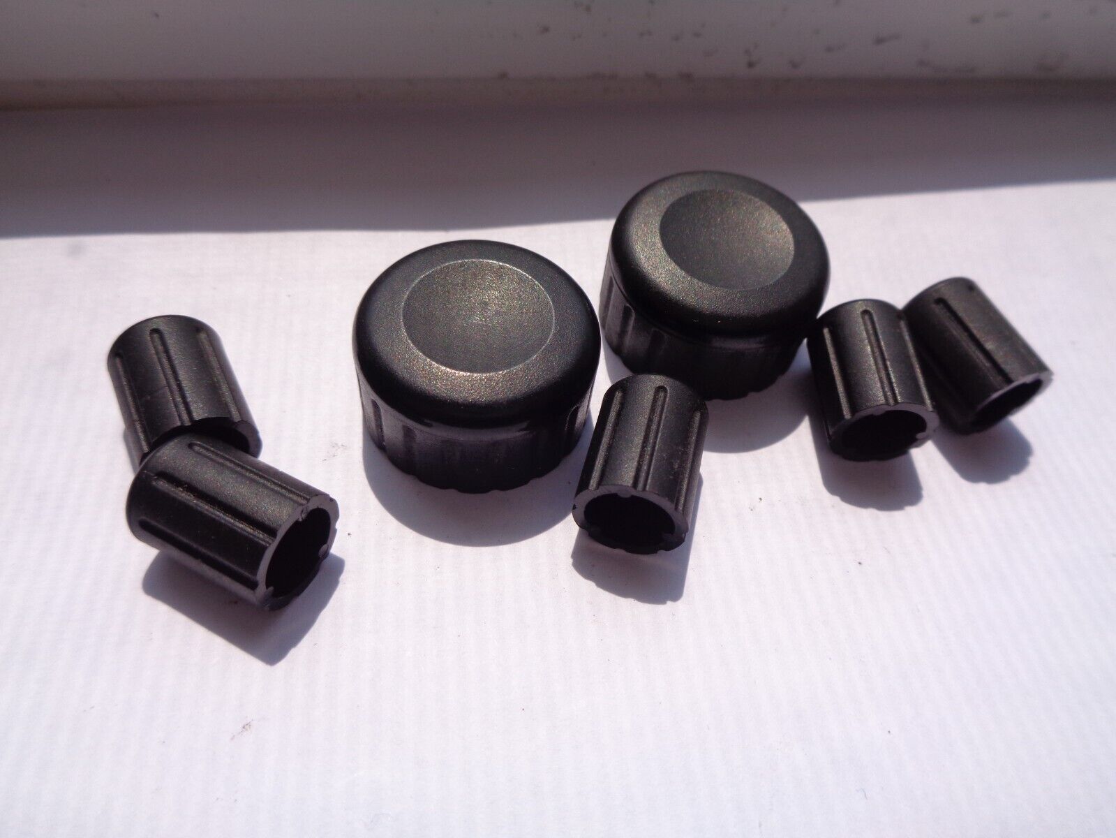 1998 - 2001 AUDI A4 A6 RADIO STEREO TUNER CONTROL KNOB SET OEM FREE SHIPPING! - RarePartsFinder.Com