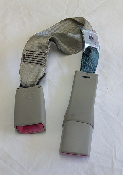 2010-2015 TOYOTA PRIUS BACK SEAT 2ND ROW BELT BUCKLE SET FREE SHIPPING B4